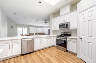 5104 China Berry Dr, McKinney, TX 75070 - Photo 5
