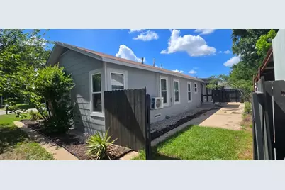 215 S 4th Street, Jacksboro, TX 76458 - Photo 5