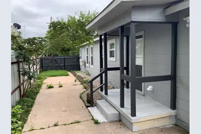 215 S 4th Street, Jacksboro, TX 76458 - Photo 3
