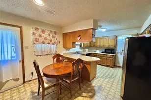 450 Woodbine Estates Rd, Gainesville, TX 76240 - Photo 5