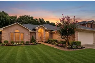 412 Glenbrook Dr, Kennedale, TX 76060 - Photo 1