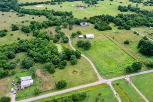 3725 Co Rd 1102, Celeste, TX 75423 - Photo 37