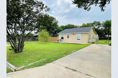 109 Lois Street, Waxahachie, TX 75165 - Photo 3