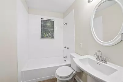 1933 Greenfield Avenue, Fort Worth, TX 76102 - Photo 5