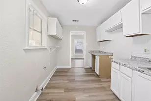 1933 Greenfield Ave, Fort Worth, TX 76102 - Photo 3
