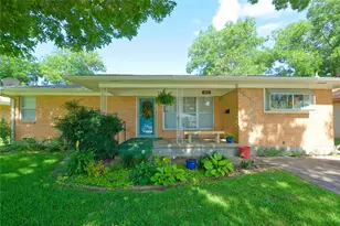 405 Meadow Dr, Gainesville, TX 76240 - Photo 3