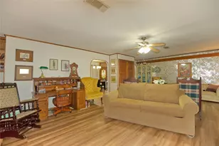 405 Meadow Dr, Gainesville, TX 76240 - Photo 29
