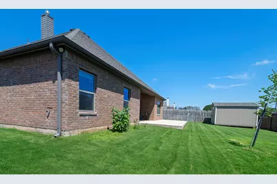 815 Chestnut Grove Drive, Cleburne, TX 76033 - Photo 21