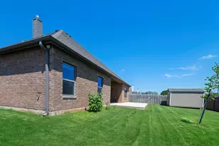 815 Chestnut Grove Dr, Cleburne, TX 76033 - Photo 21