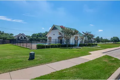 815 Chestnut Grove Drive, Cleburne, TX 76033 - Photo 23