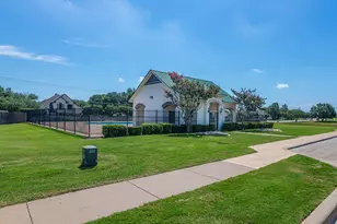 815 Chestnut Grove Dr, Cleburne, TX 76033 - Photo 23