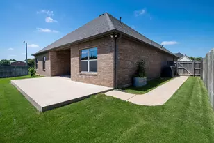 815 Chestnut Grove Dr, Cleburne, TX 76033 - Photo 19
