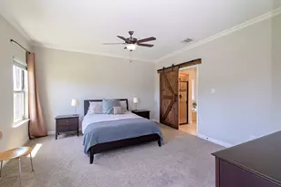 815 Chestnut Grove Dr, Cleburne, TX 76033 - Photo 9
