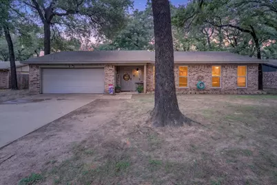 728 Lake Crest Parkway, Azle, TX 76020 - Photo 1