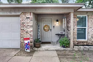 728 Lake Crest Pkwy, Azle, TX 76020 - Photo 5