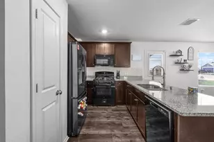 2812 Slatewood Dr, Fort Worth, TX 76179 - Photo 11