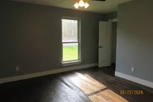 705 S Patterson St, Campbell, TX 75422 - Photo 9