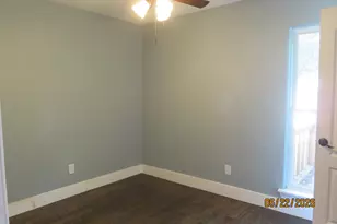 705 S Patterson St, Campbell, TX 75422 - Photo 11