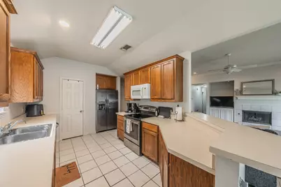 425 Madison Place, Ponder, TX 76259 - Photo 27