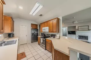 425 Madison Pl, Ponder, TX 76259 - Photo 27