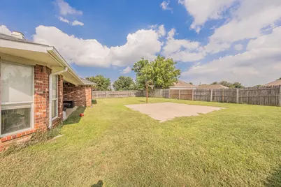 425 Madison Place, Ponder, TX 76259 - Photo 31