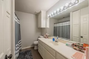 425 Madison Pl, Ponder, TX 76259 - Photo 5