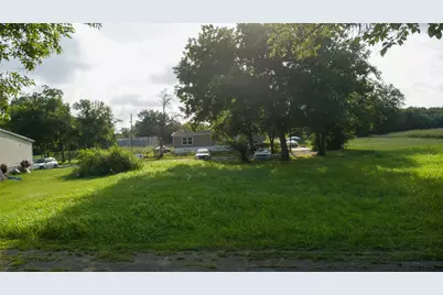 103 Atlantic Street, Cleburne, TX 76031 - Photo 3