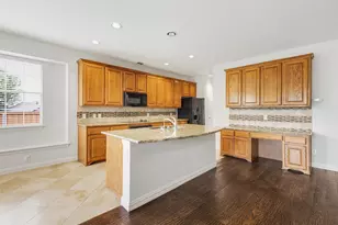 11703 Stephenville Dr, Frisco, TX 75035 - Photo 3