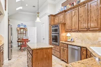 8605 Nichols Way, North Richland Hills, TX 76180 - Photo 19