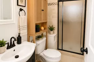 1818 N Plymouth Dr N, Irving, TX 75061 - Photo 7