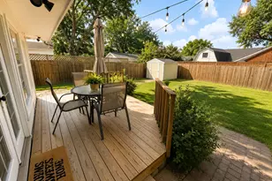 1818 N Plymouth Dr N, Irving, TX 75061 - Photo 13