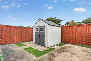 2021 Emory Oak Dr, Carrollton, TX 75007 - Photo 35