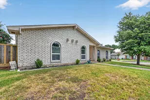 2021 Emory Oak Dr, Carrollton, TX 75007 - Photo 33