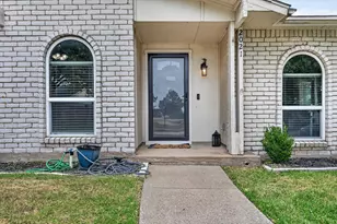 2021 Emory Oak Dr, Carrollton, TX 75007 - Photo 31