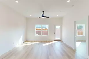 4416 Fatima Dr, Irving, TX 75062 - Photo 3
