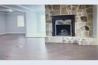 236 Hallbrook Drive, Fort Worth, TX 76134 - Photo 13