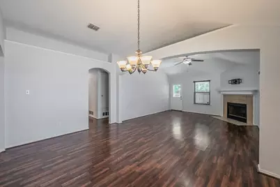 10100 Cougar Trail, Fort Worth, TX 76108 - Photo 9
