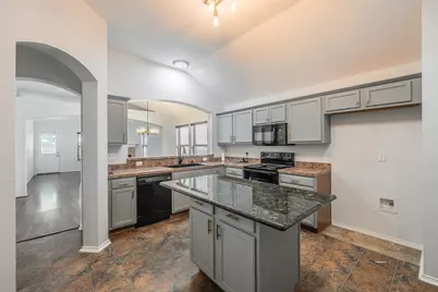 10100 Cougar Trail, Fort Worth, TX 76108 - Photo 5