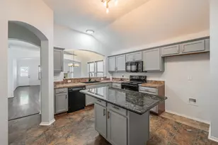 10100 Cougar Tr, Fort Worth, TX 76108 - Photo 5