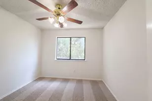 3805 Brookfield Dr, Arlington, TX 76001 - Photo 11