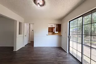 3805 Brookfield Dr, Arlington, TX 76001 - Photo 7