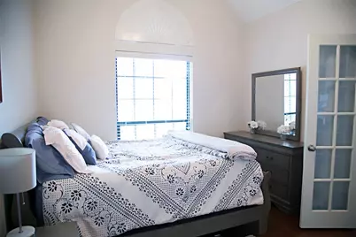7416 Rolling Hills Drive, Benbrook, TX 76126 - Photo 5
