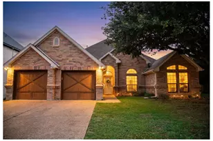 7416 Rolling Hills Dr, Benbrook, TX 76126 - Photo 1