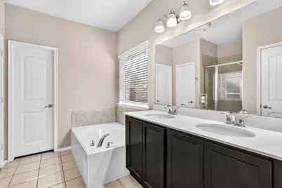 9813 Moccasin Creek Lane, McKinney, TX 75071 - Photo 13
