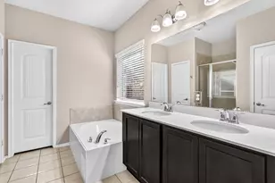 9813 Moccasin Creek Ln, McKinney, TX 75071 - Photo 13