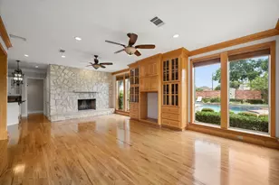 901 Walnut Falls Cir, Mansfield, TX 76063 - Photo 15