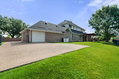 901 Walnut Falls Circle, Mansfield, TX 76063 - Photo 39