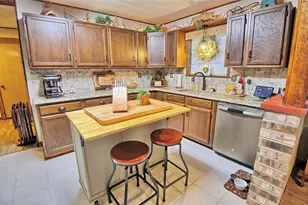 978 Longbranch Rd, Nocona, TX 76255 - Photo 7