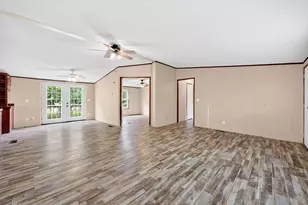 929 W Sterrett Rd, Waxahachie, TX 75167 - Photo 15
