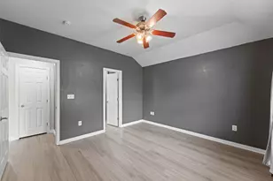 305 Ashwood St, Azle, TX 76020 - Photo 23